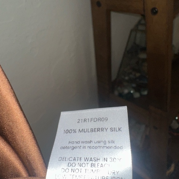 Silk Maison
Lounge Cowl Neck Mini Silk Slip
Dress - Picture 6 of 12